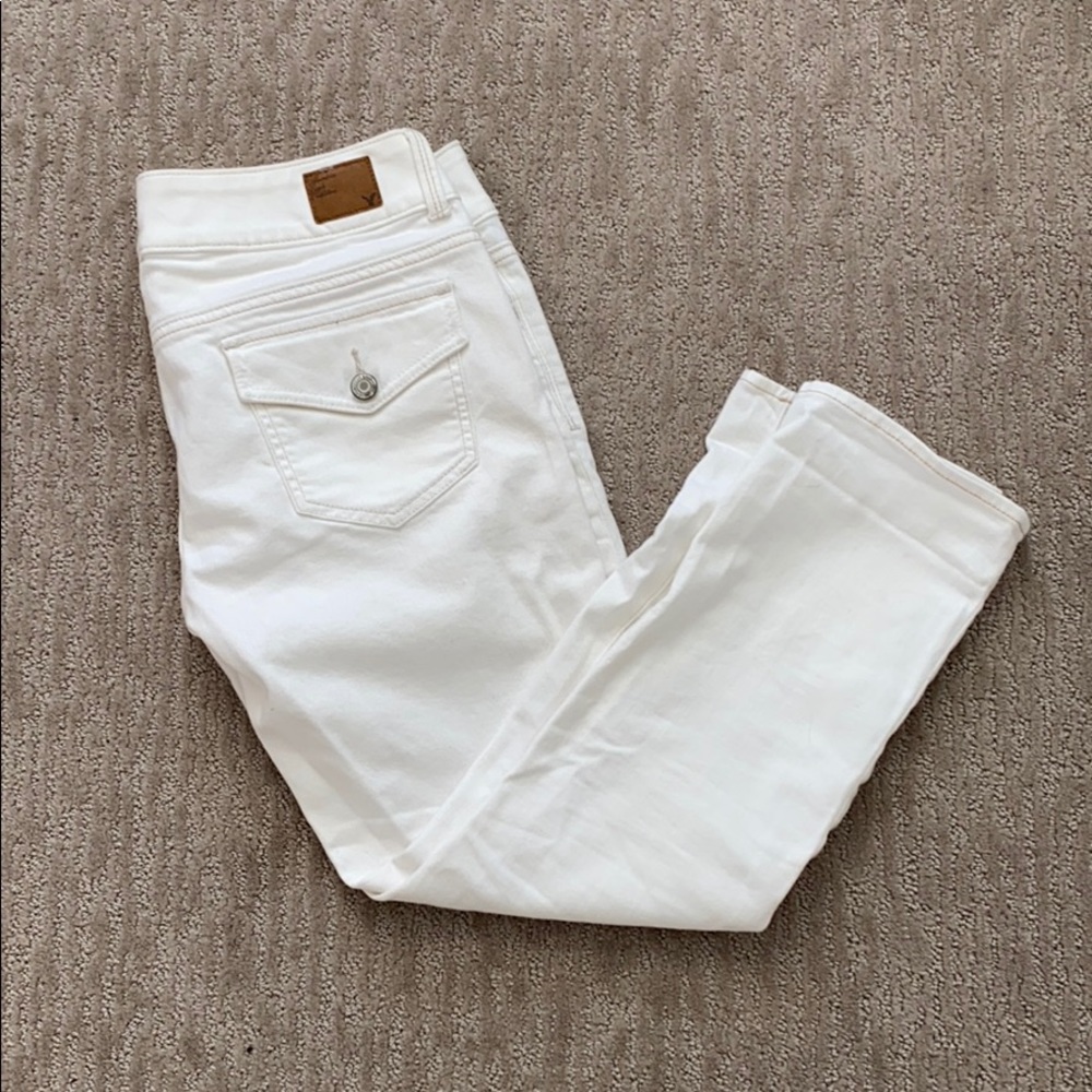 American Eagle White Capris